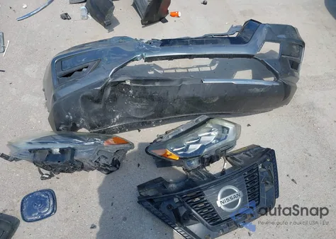 2017 Nissan Rogue Sl z USA, uszkodzony, nr VIN 5N1AT2MTXHC807045